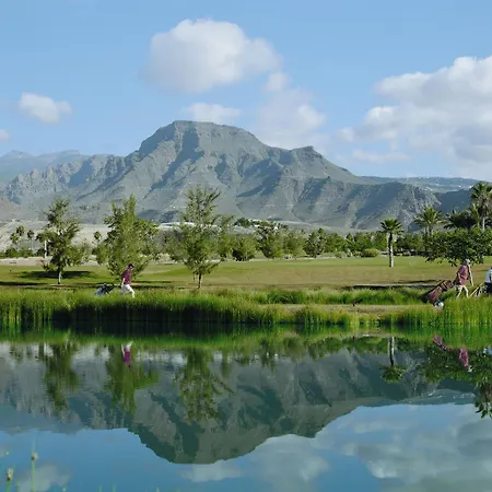 Hotel Mandi Golf 4*